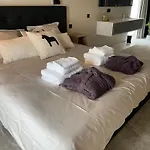 & Vins - D'exception Bed & Breakfast Namur